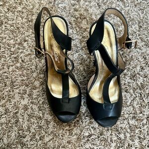 DbDk Fashion Black Peep-Toe Heels